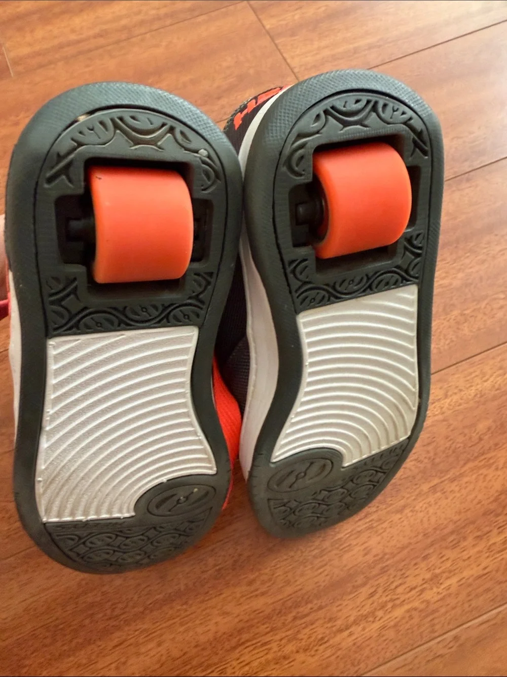 Heelys Kids Black and Orange and Dark Grat  High-Top Skate Shoes Size 1
